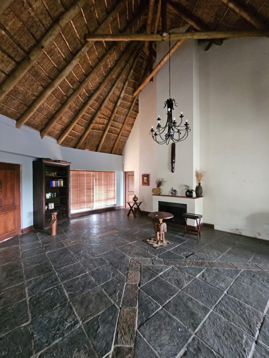 5 Bedroom Property for Sale in Boschenvaal River Front Lodges Free State